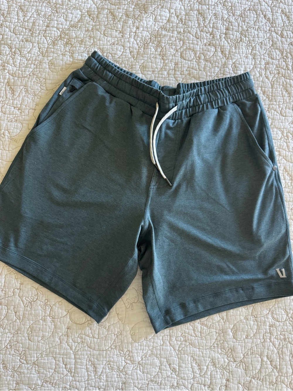 Vuori Ponto Performance Shorts Blue Heather DreamKnit 7” Men’s NWOT